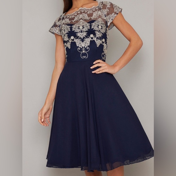 Chi Chi London Cap Sleeved Lace Bodice Chiffon Midi Dress in Navy Blue - Size XS - Picture 4 of 8